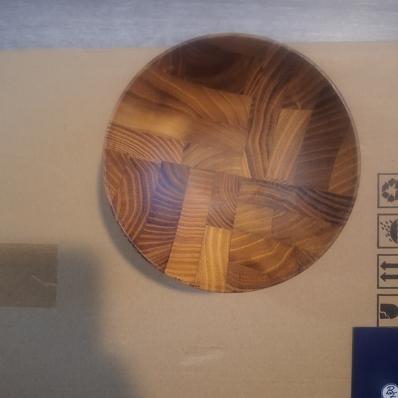 Bill Teakwood 6in bowl- New in box - Picture 2 of 3